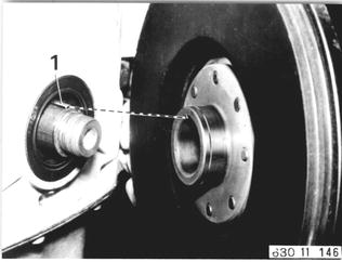 63011146 - Zum Vergrößern klicken