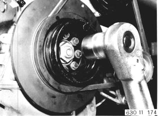 63011174 - Zum Vergrößern klicken