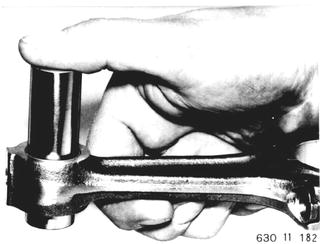 63011182 - Zum Vergrößern klicken