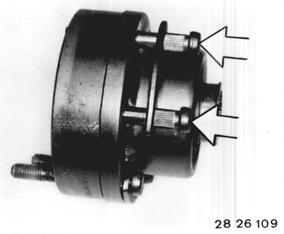 2826109 - click to zoom