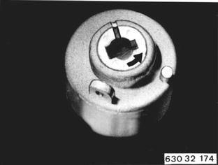 63032174 - Zum Vergrößern klicken