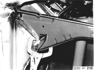 63041218 - Zum Vergrößern klicken