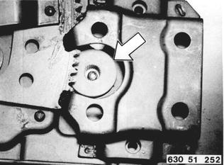 63051252 - Zum Vergrößern klicken